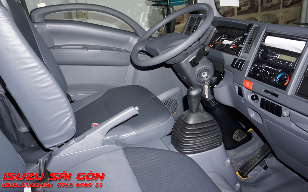 Xe Tải Isuzu 1T9 Tấn QKR Đầu Vuông 9